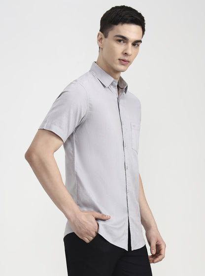 Silver Grey Solid Slim Fit Casual Shirt | JadeBlue