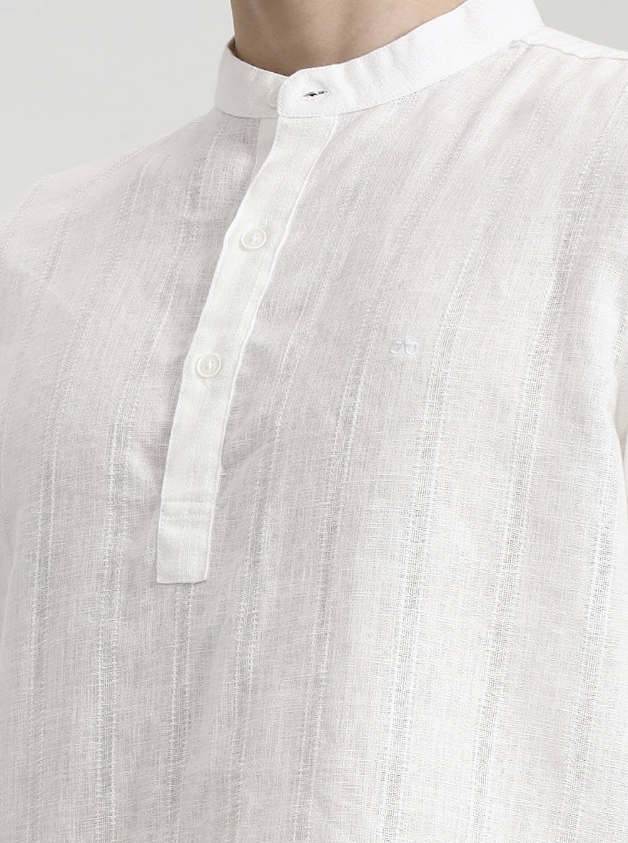 White Solid Slim Fit Semi Casual Shirt | JadeBlue