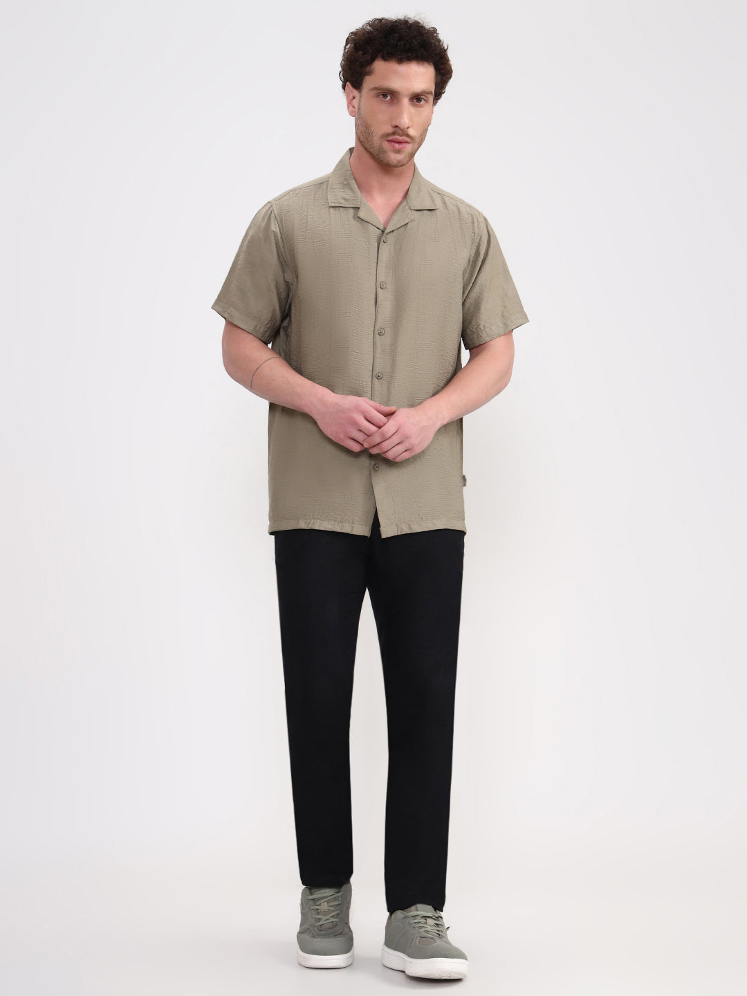 Fern Grey Solid Slim Fit Casual Shirt | JadeBlue