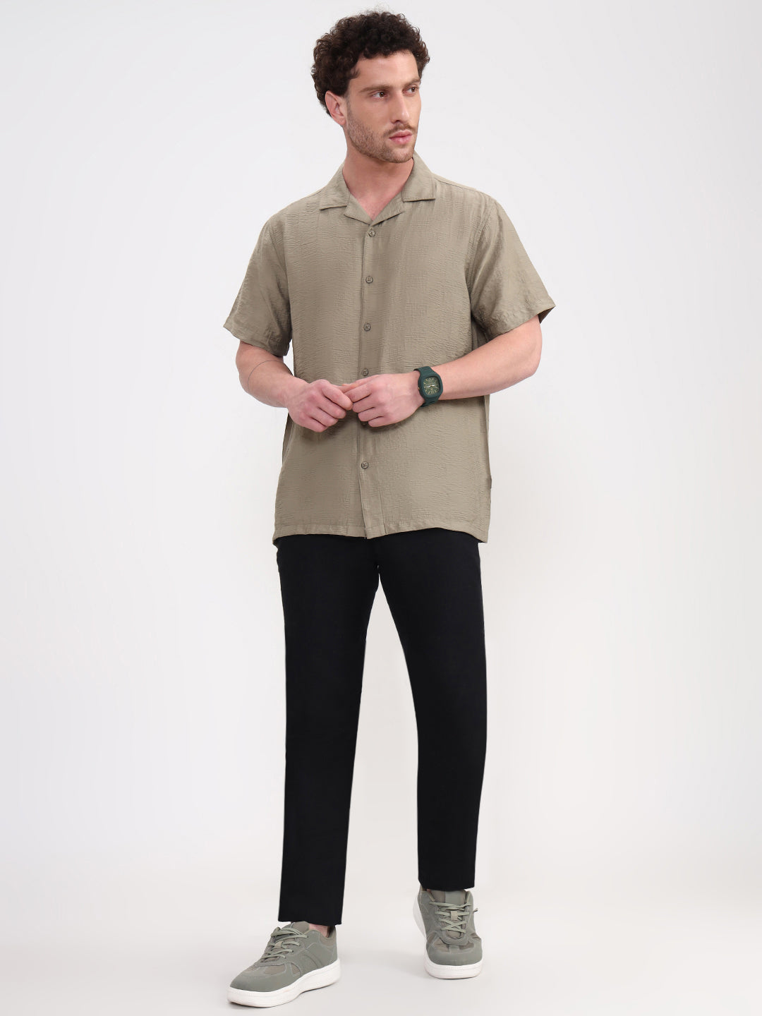 Fern Grey Solid Slim Fit Casual Shirt | JadeBlue