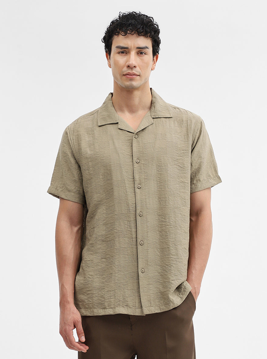 Fern Green Solid Slim Fit Casual Shirt | JadeBlue