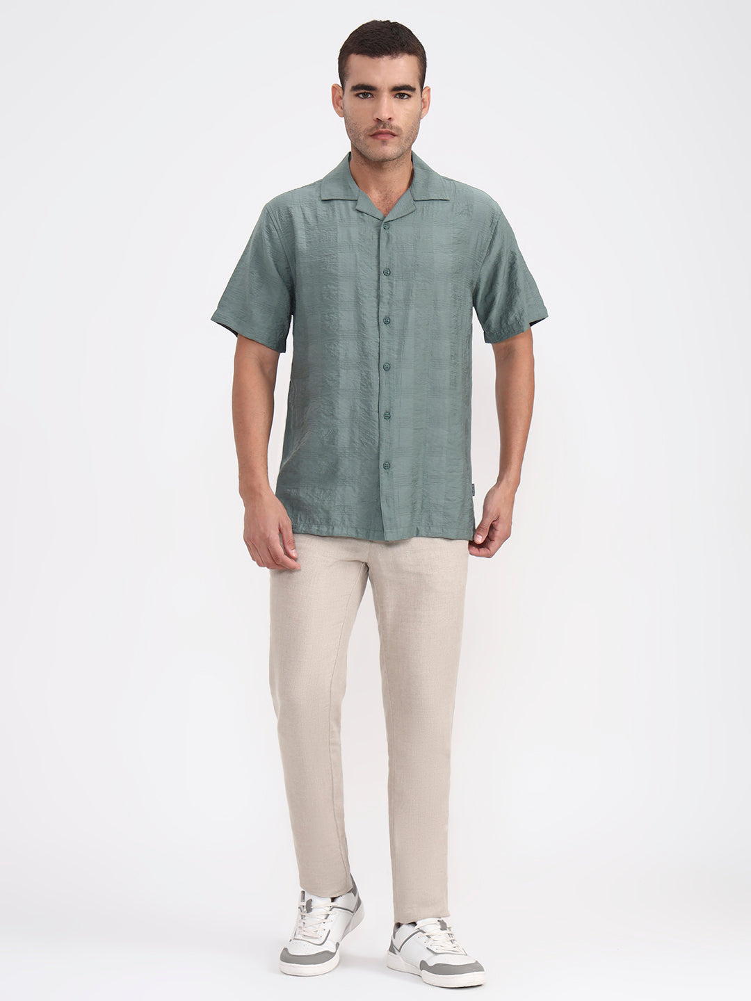 Sea Green Solid Slim Fit Casual Shirt | JadeBlue