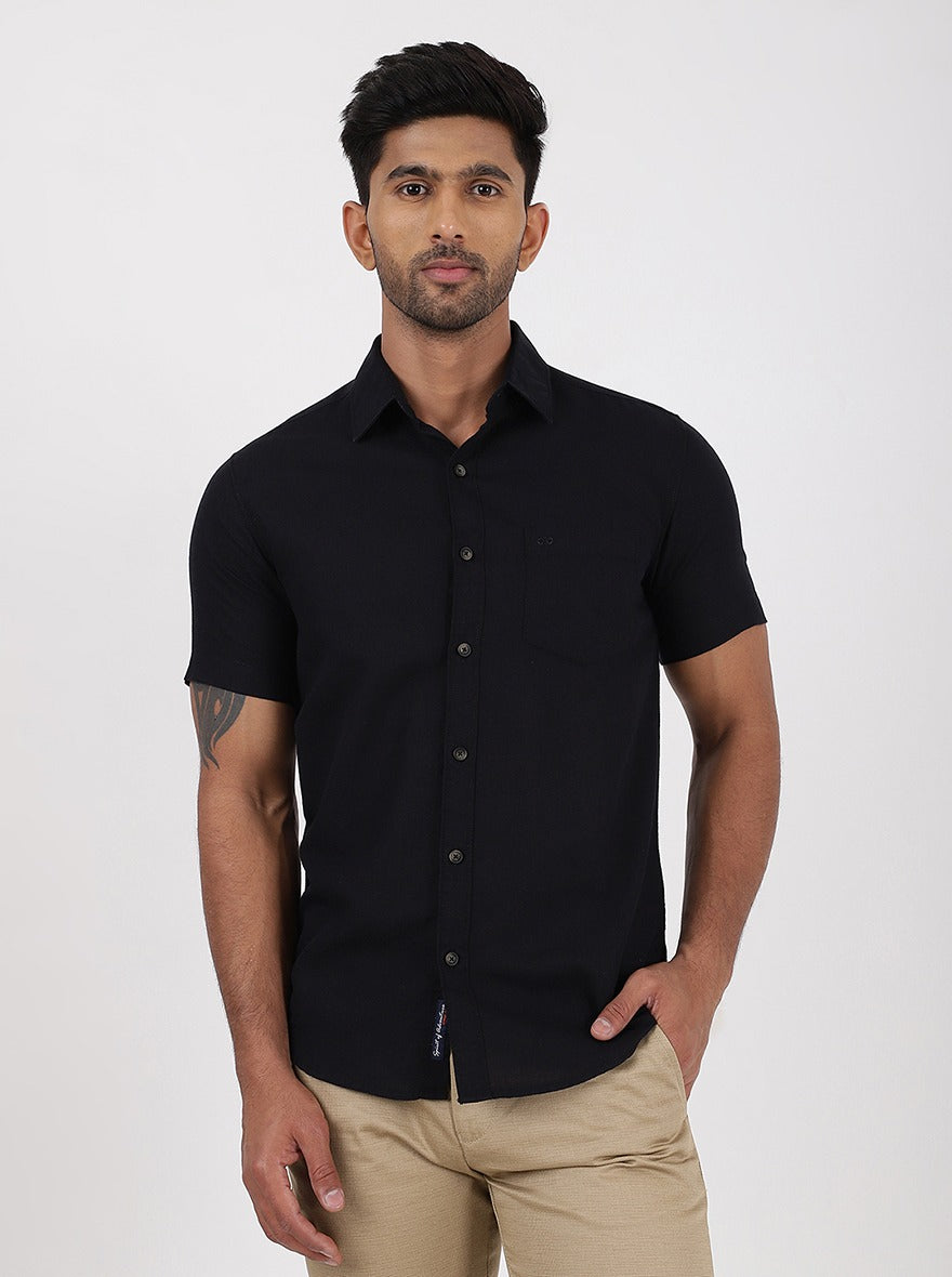 Black Solid Slim Fit Casual Shirt | JadeBlue
