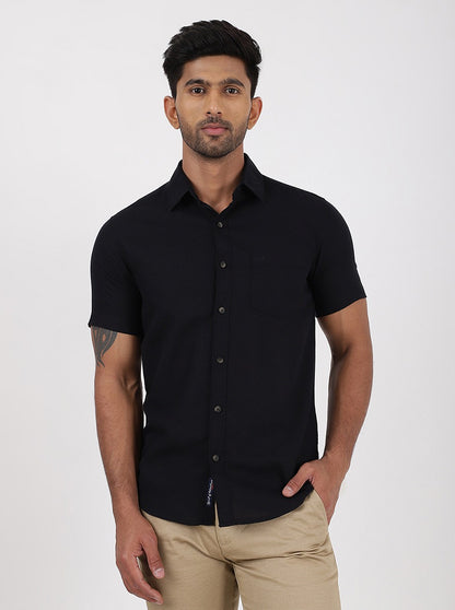 Black Solid Slim Fit Casual Shirt | JadeBlue