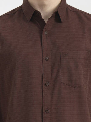 Brown Solid Slim Fit Casual Shirt | JadeBlue