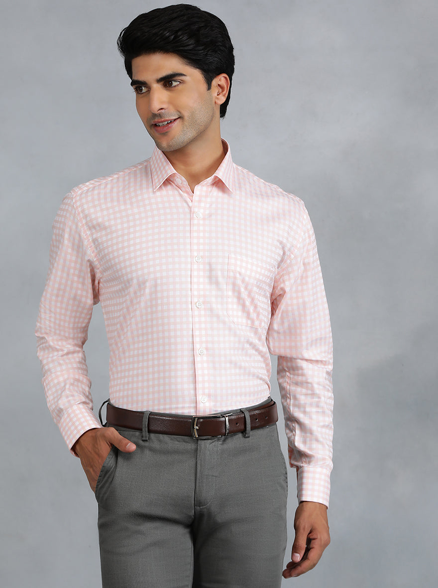 Pink Checked Regular Fit Formal Shirt | JadeBlue