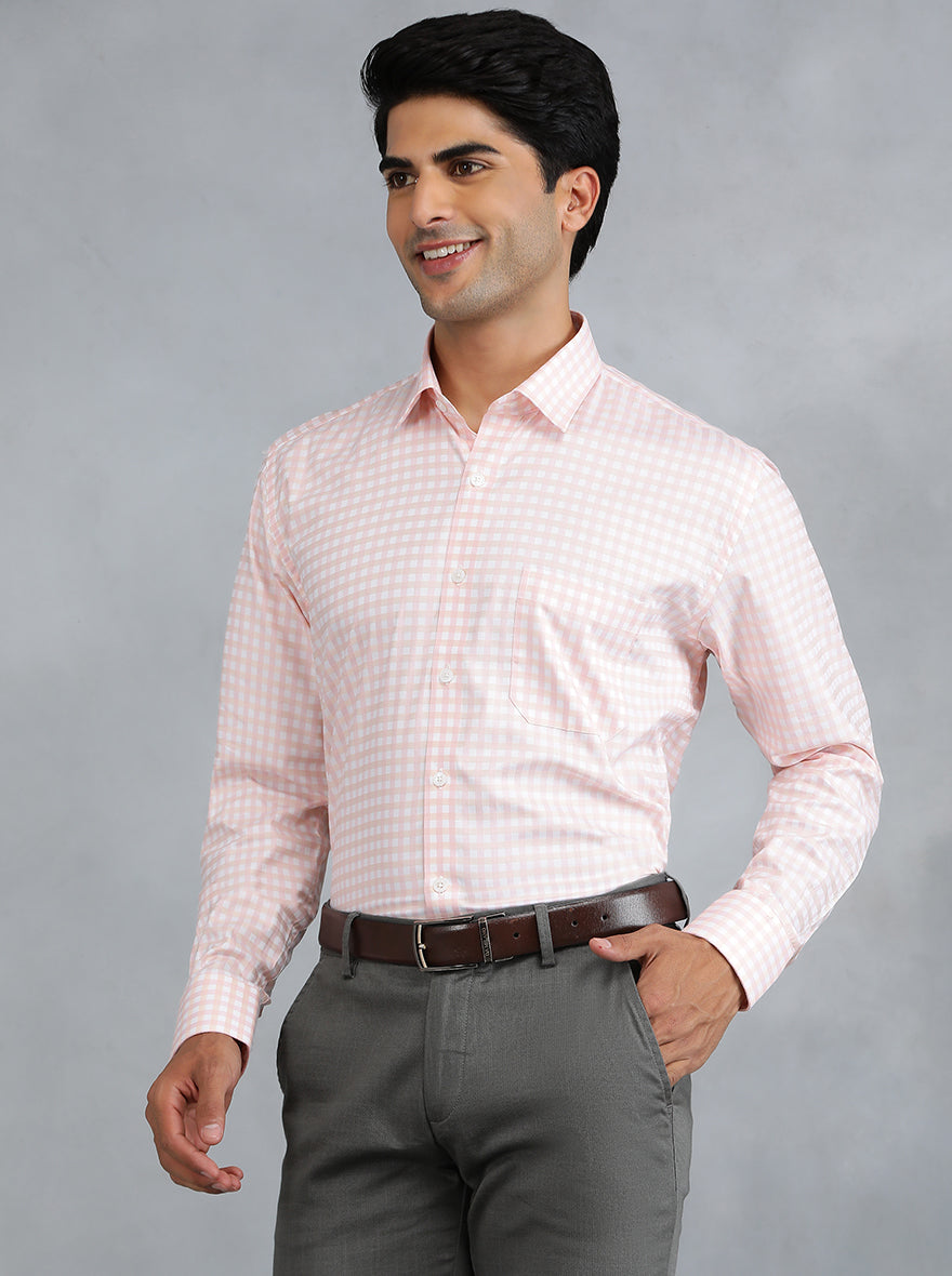 Pink Checked Regular Fit Formal Shirt | JadeBlue