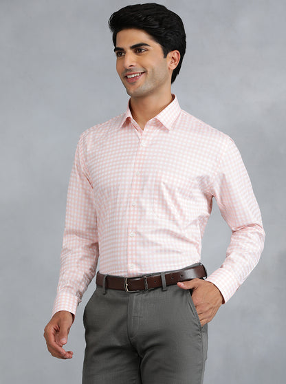 Pink Checked Regular Fit Formal Shirt | JadeBlue