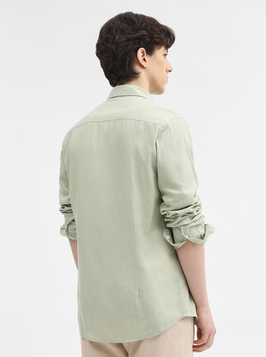 Light Green Solid Slim Fit Casual Shirt | JadeBlue