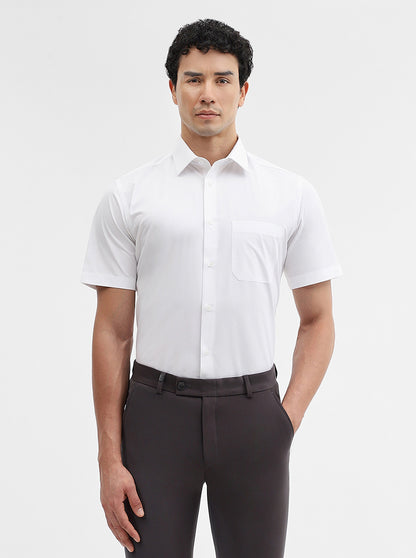White Solid Regular Fit Formal Shirt | JadeBlue