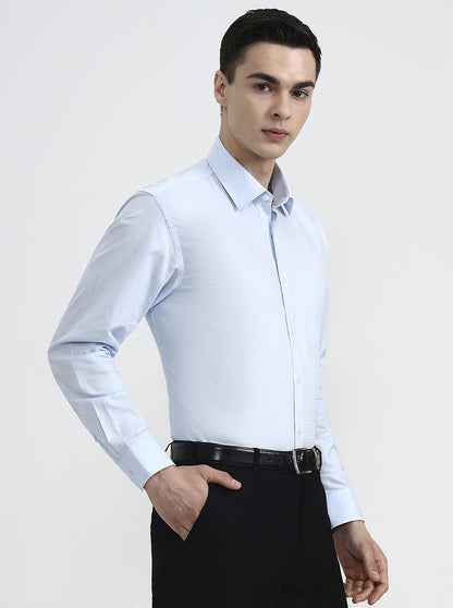 Light Green Solid Regular Fit Formal Shirt | JadeBlue