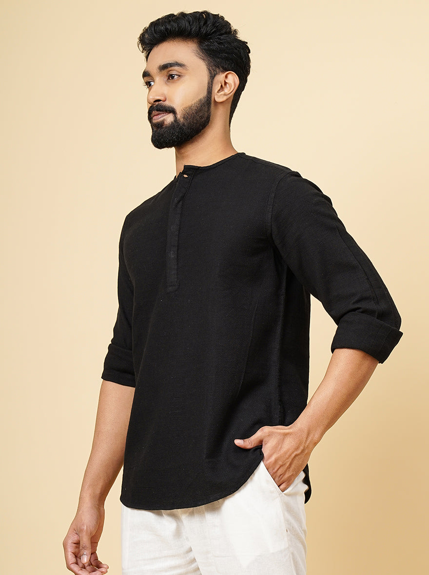 Black Solid Slim Fit Casual Shirt | JadeBlue