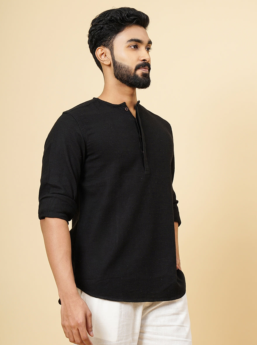 Black Solid Slim Fit Casual Shirt | JadeBlue
