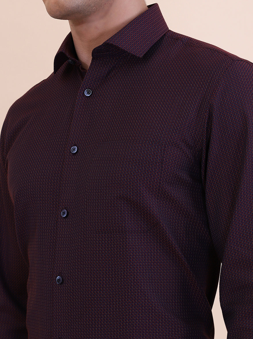 Maroon Solid Slim Fit Formal Shirt | Greenfibre