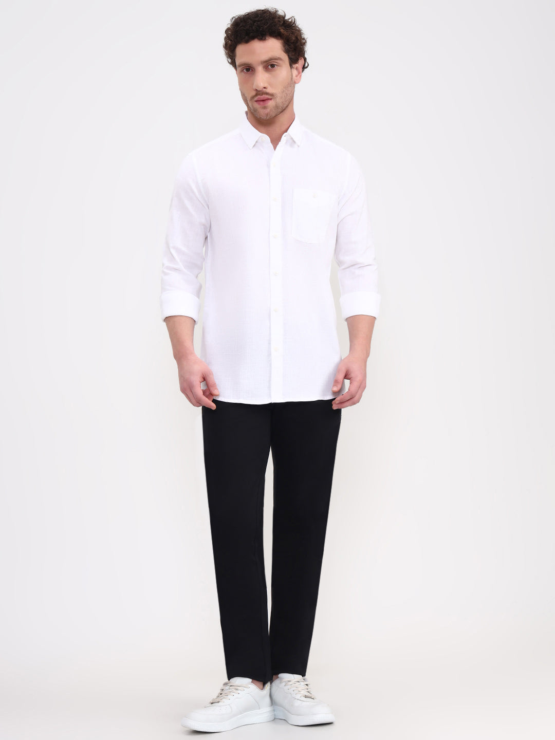 White Solid Slim Fit Casual Shirt | JadeBlue