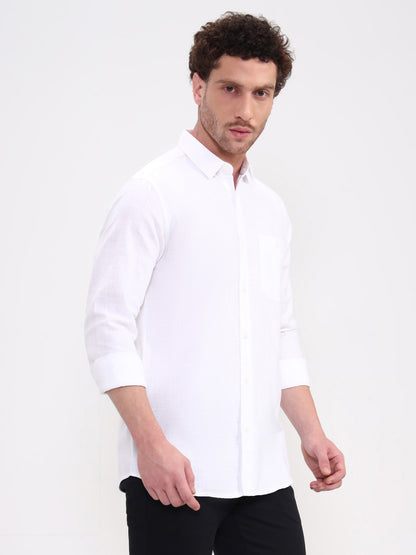 White Solid Slim Fit Casual Shirt | JadeBlue