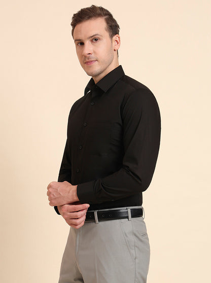 Black Solid Slim Fit Formal Shirt | JadeBlue