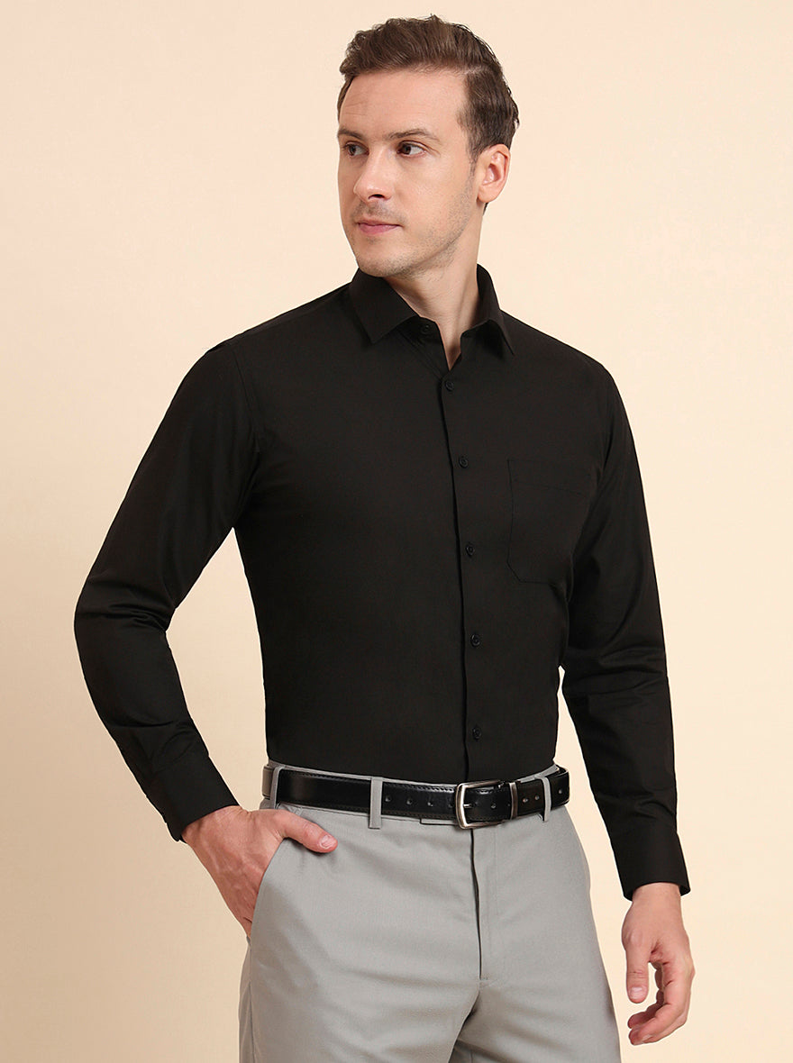 Black Solid Slim Fit Formal Shirt | JadeBlue