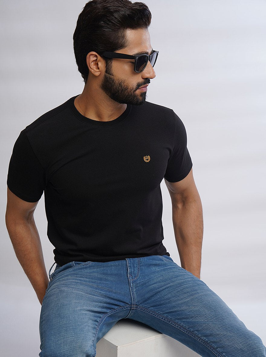 Black Solid Slim Fit T-Shirt | JadeBlue