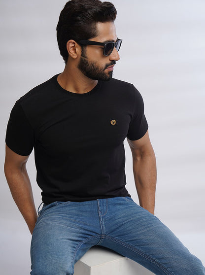 Black Solid Slim Fit T-Shirt | JadeBlue
