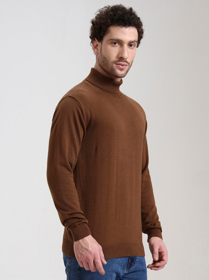 Brown Solid Slim Fit Winter T-Shirt | JadeBlue