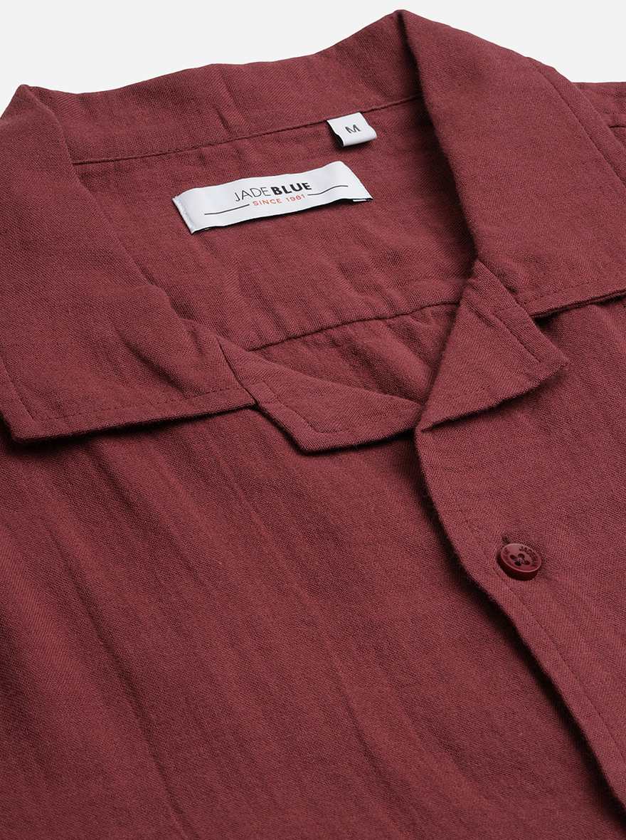 Maroon Solid Slim Fit Casual Shirt | JadeBlue