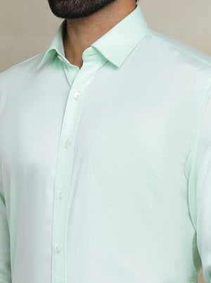 Light Green Solid Regular Fit Formal Shirt | JadeBlue