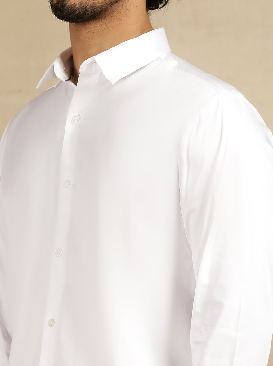 White Solid Slim Fit Casual Shirt | JadeBlue