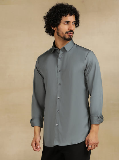 Grey Solid Slim Fit Casual Shirt | JadeBlue