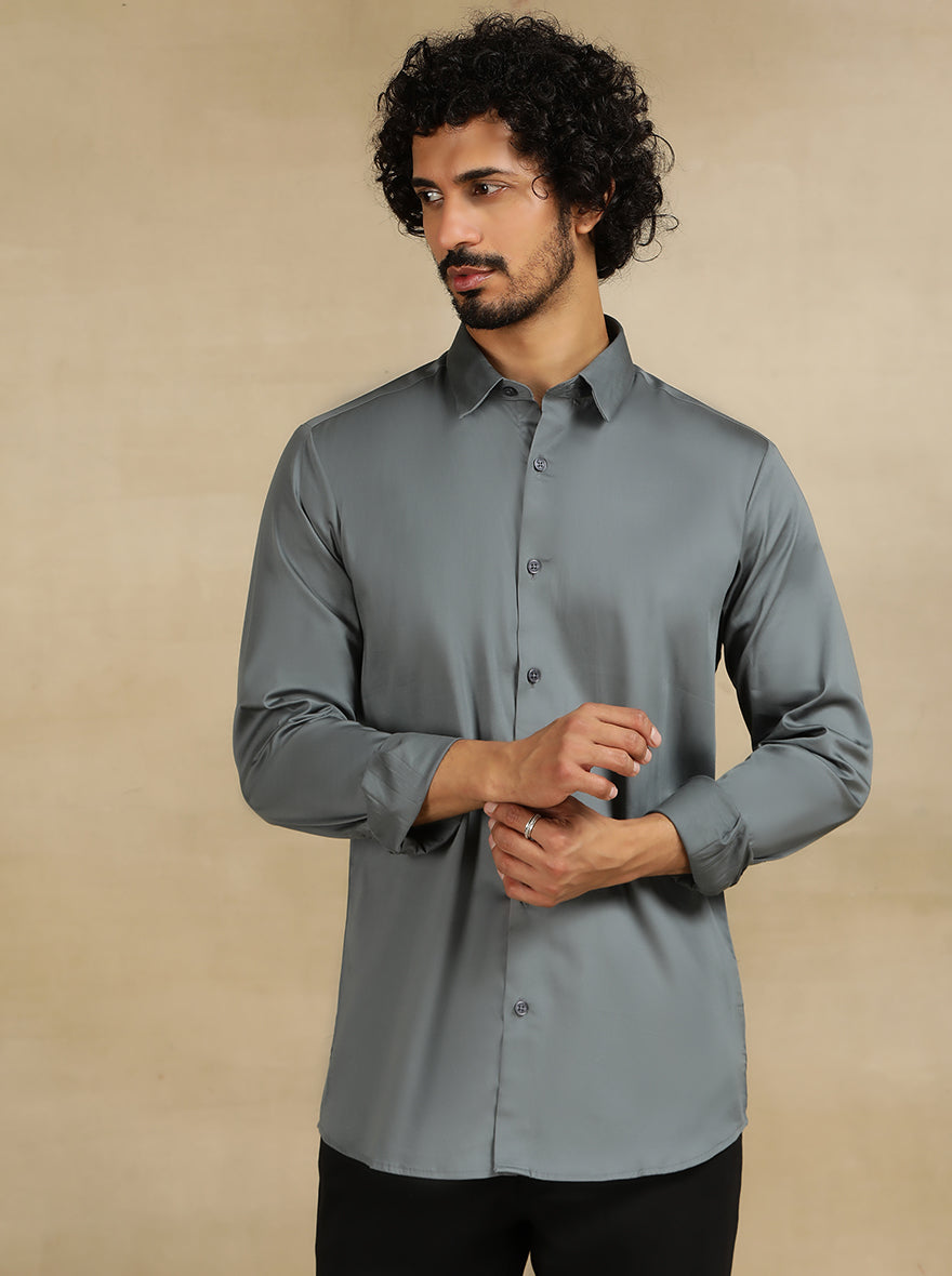 Grey Solid Slim Fit Casual Shirt | JadeBlue