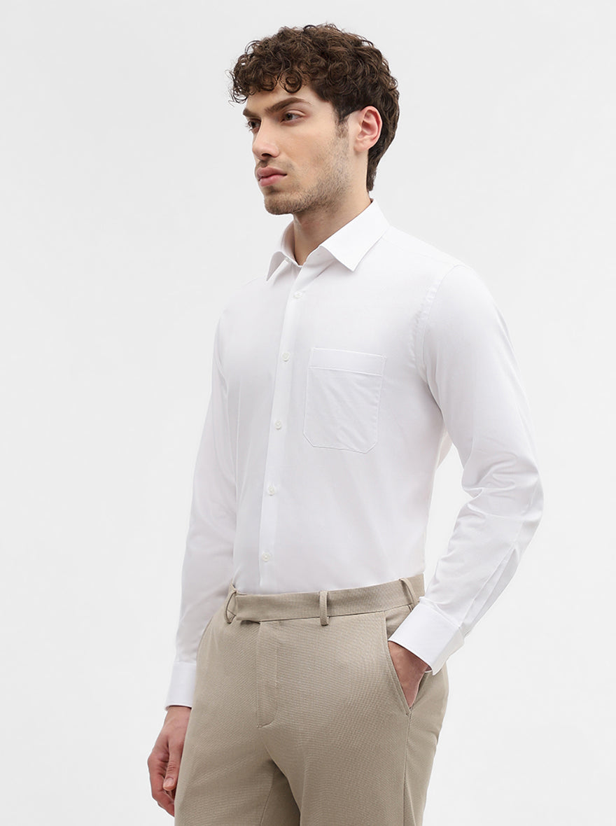 White Solid Regular Fit Formal Shirt | JadeBlue
