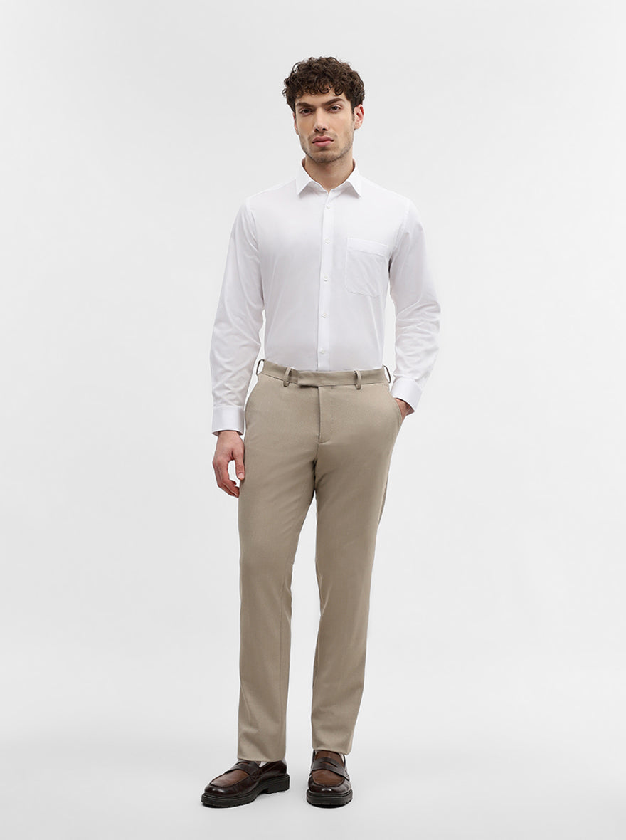White Solid Regular Fit Formal Shirt | JadeBlue
