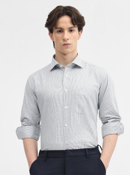 Maroon Solid Slim Fit Formal Shirt | Metal