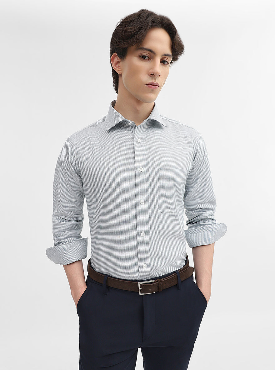Maroon Solid Slim Fit Formal Shirt | Metal