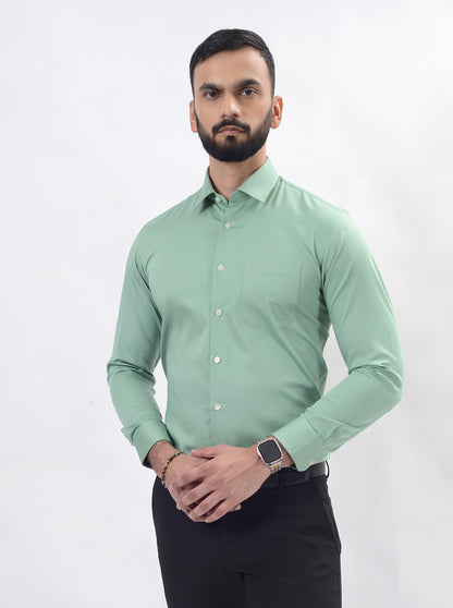 Green Solid Slim Fit Formal Shirt | JadeBlue