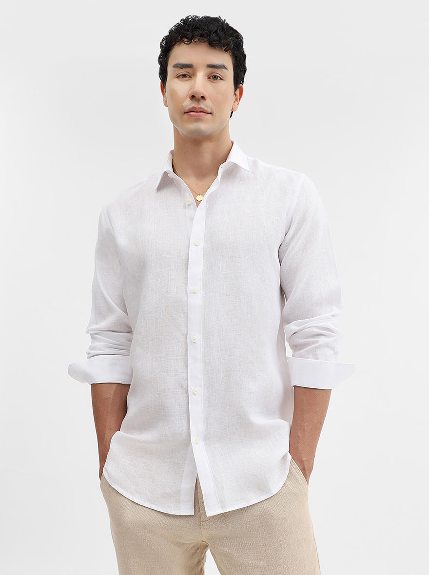 White Solid Slim Fit Casual Shirt | JadeBlue