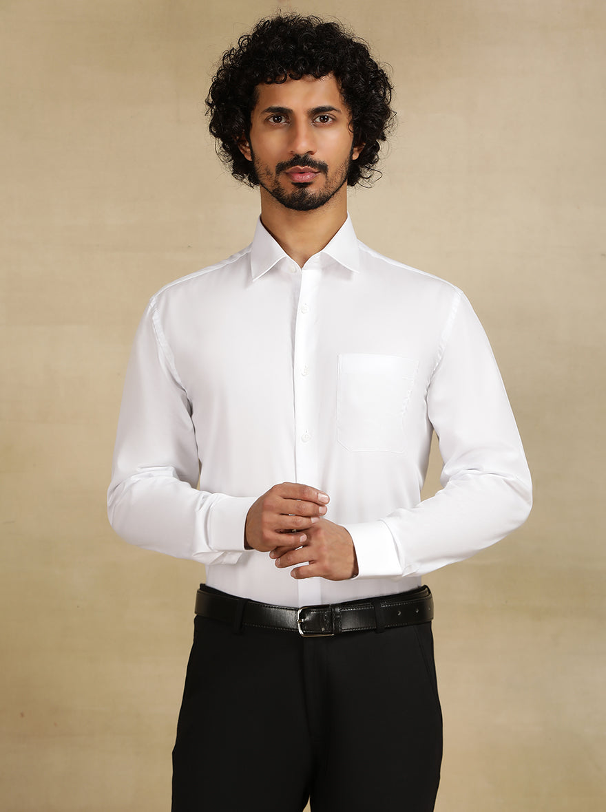 White Solid Regular Fit Formal Shirt | JadeBlue