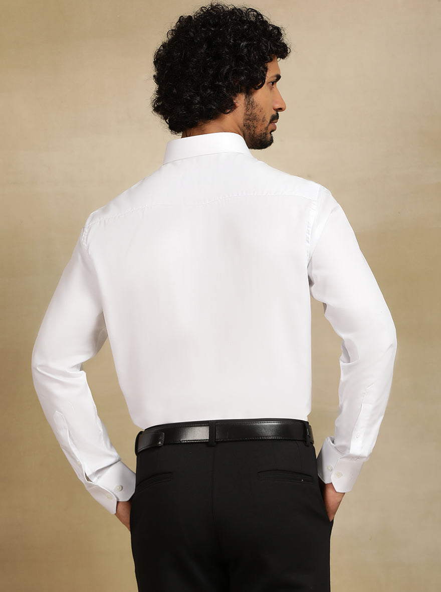 White Solid Regular Fit Formal Shirt | JadeBlue