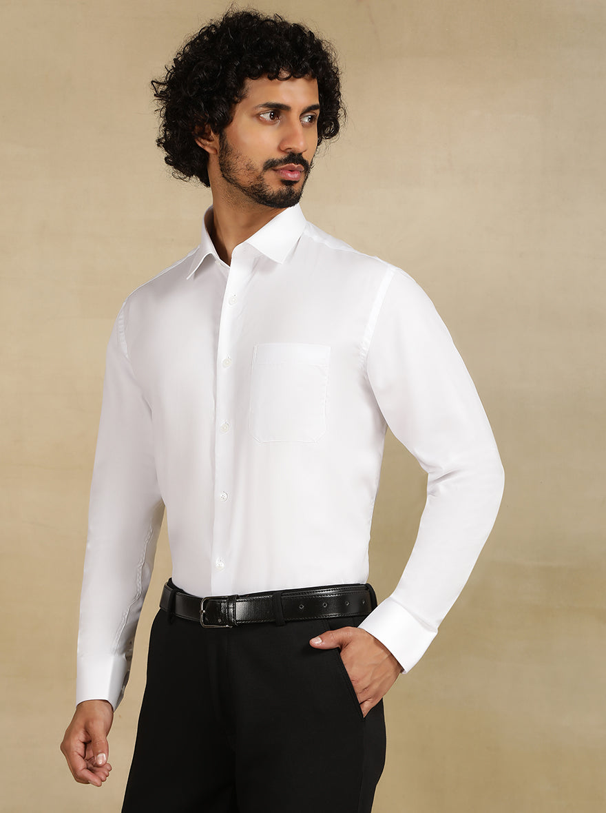 White Solid Regular Fit Formal Shirt | JadeBlue