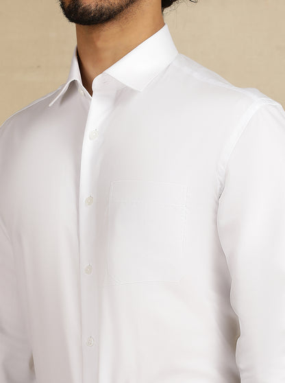White Solid Regular Fit Formal Shirt | JadeBlue