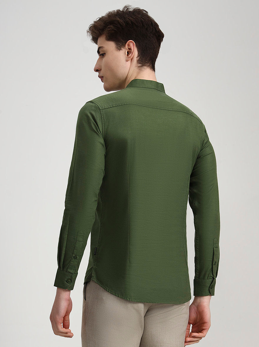 Olive Solid Slim Fit Sort Kurta | JadeBlue
