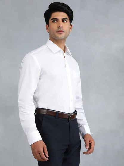 White Solid Regular Fit Formal Shirt | JadeBlue