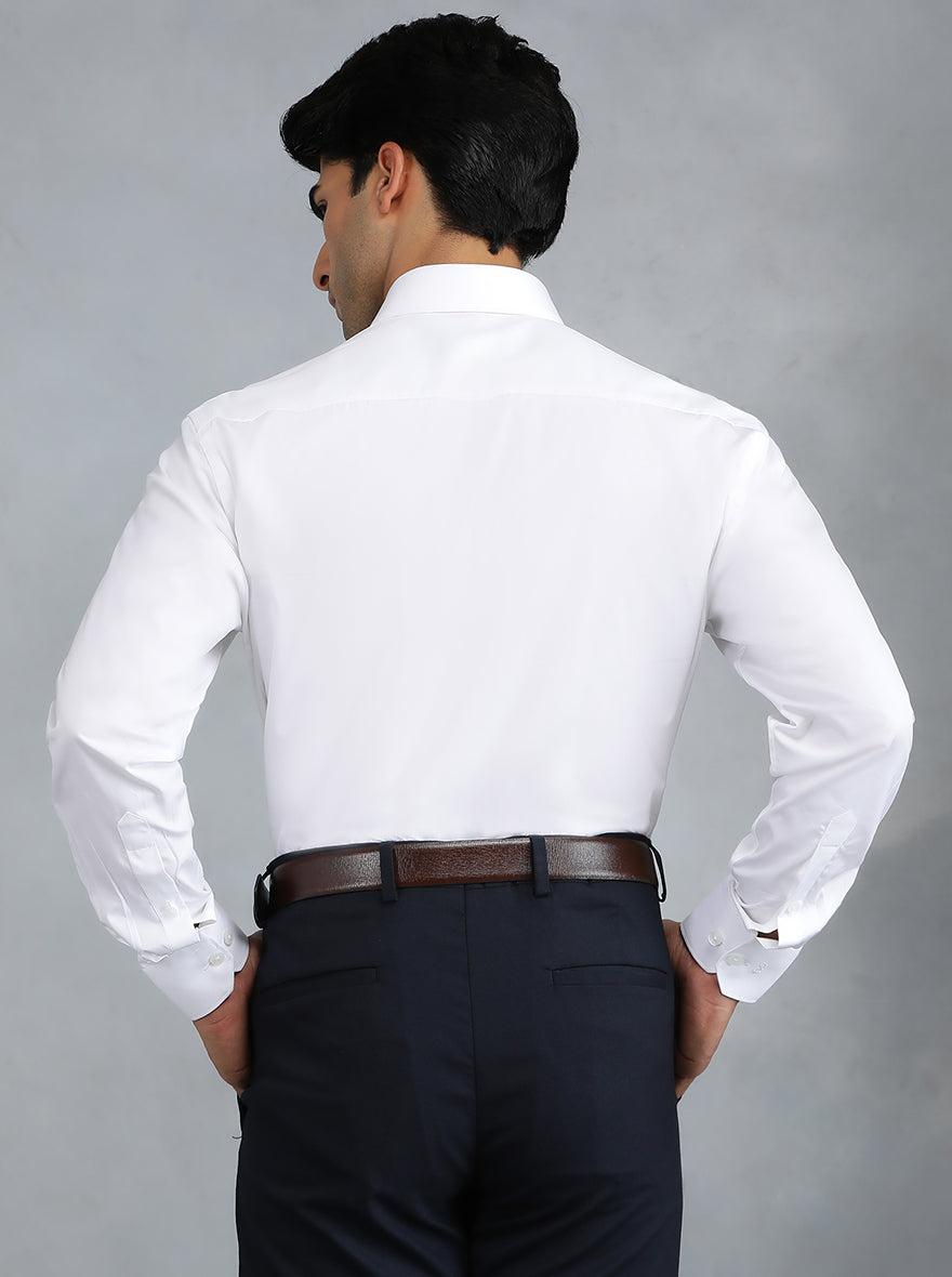 White Solid Regular Fit Formal Shirt | JadeBlue
