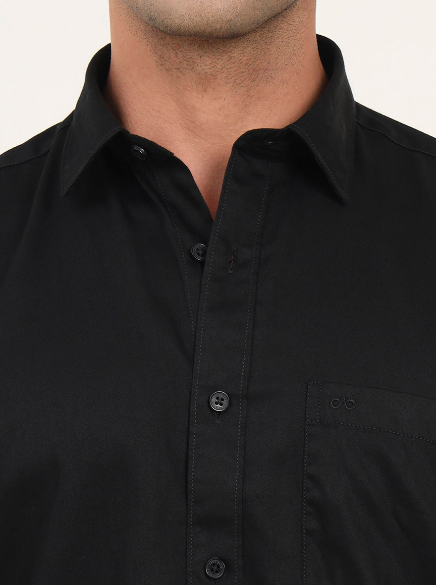 Black Solid Slim Fit Semi Casual Shirt | JadeBlue