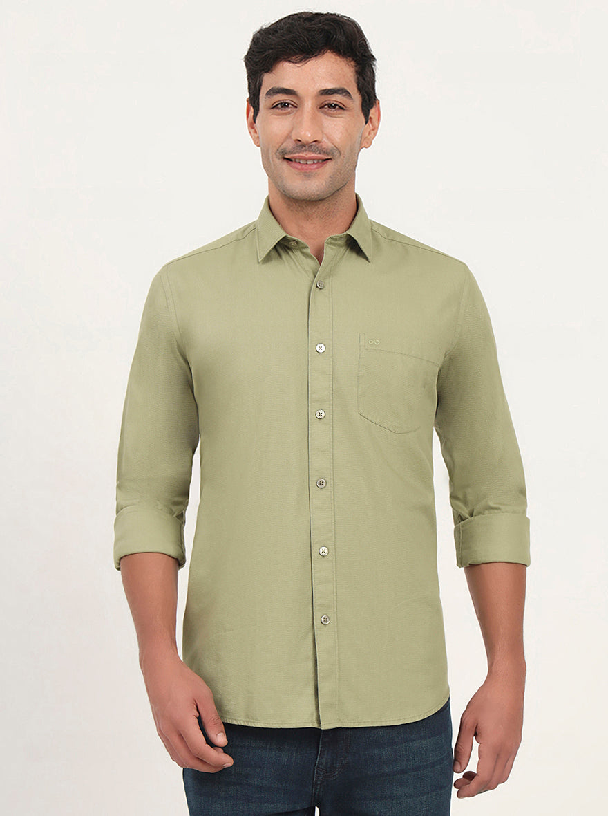Light Green Solid Slim Fit Semi Casual Shirt | JadeBlue