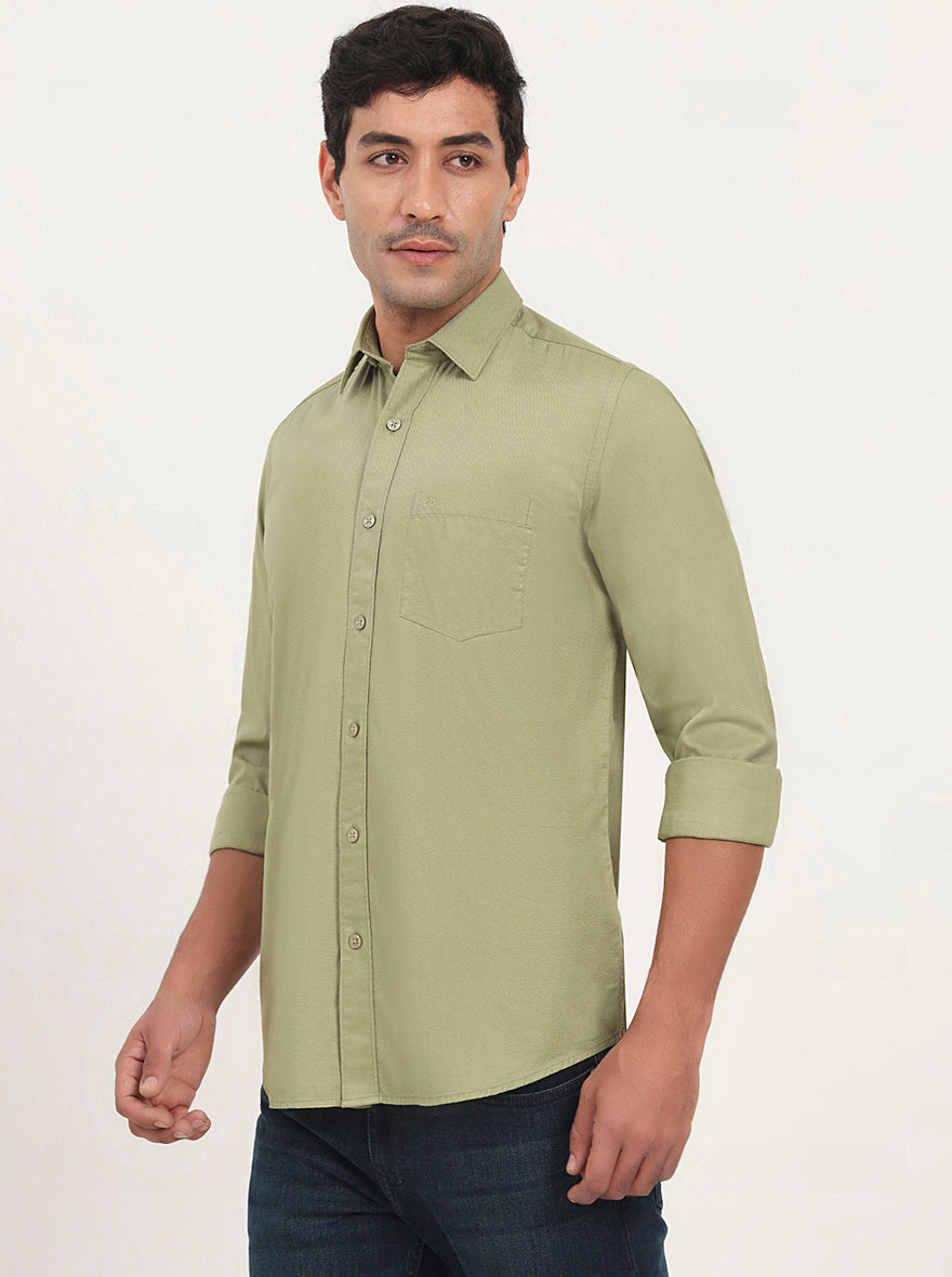 Light Green Solid Slim Fit Semi Casual Shirt | JadeBlue