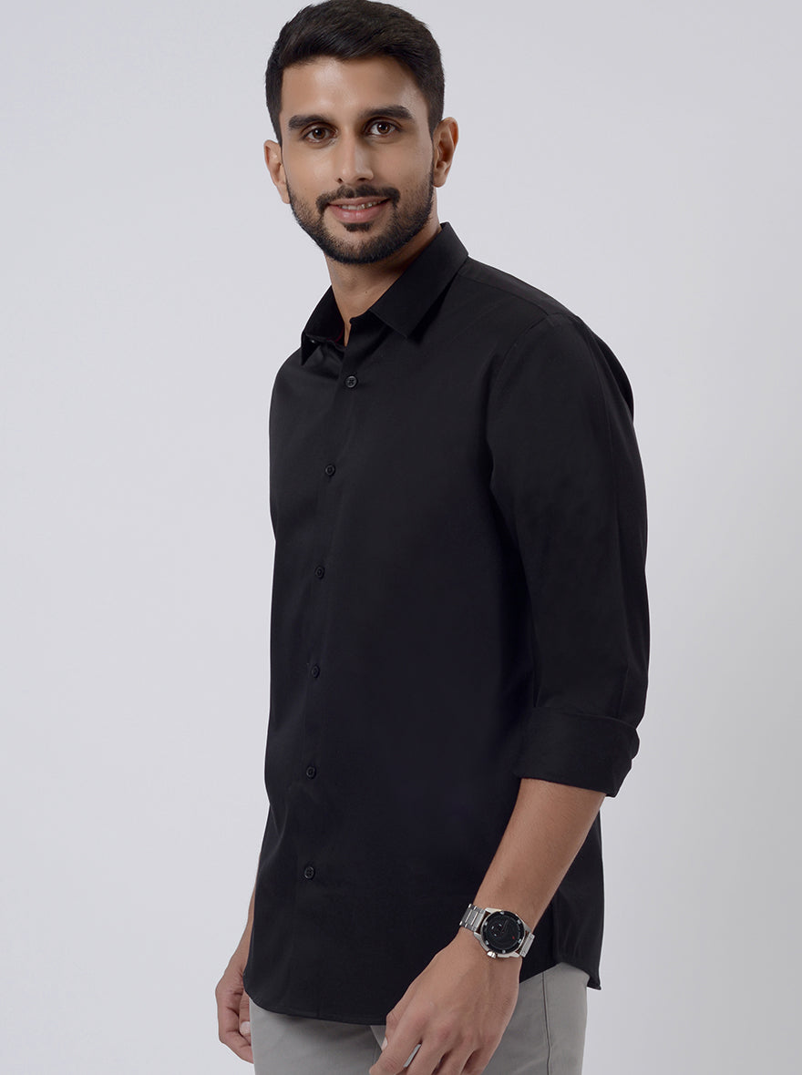 Black Solid Slim Fit Casual Shirt | JadeBlue