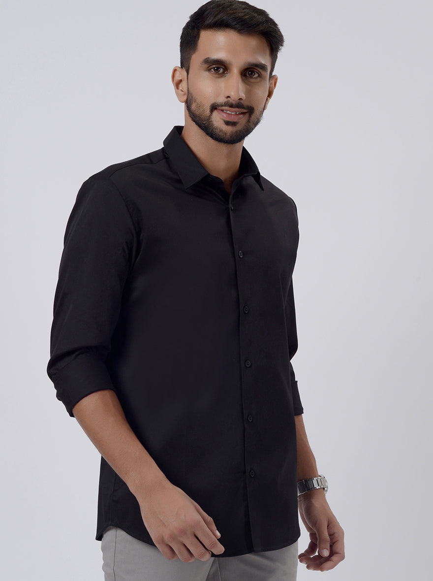 Black Solid Slim Fit Casual Shirt | JadeBlue