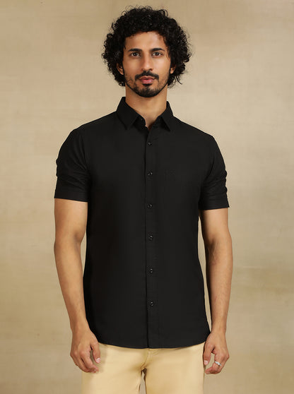 Black Solid Slim Fit Casual Shirt | JadeBlue