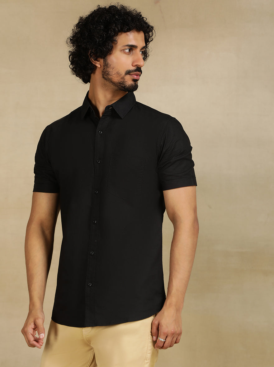 Black Solid Slim Fit Casual Shirt | JadeBlue